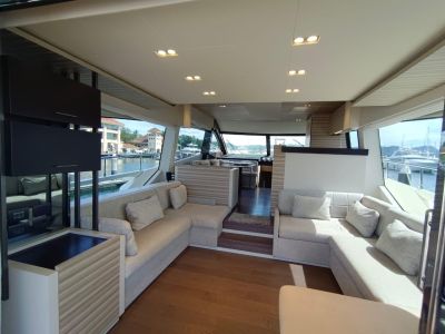 FERRETTI 670 2020